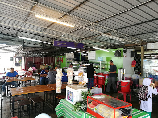 Warung Tok Janggut