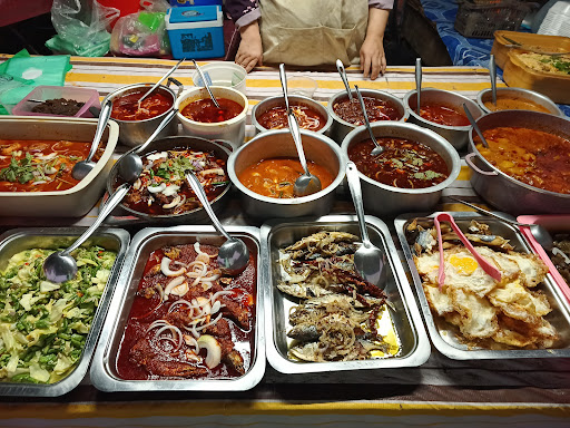 Warung Nasi Lemak Berlauk Di Dapur Normah