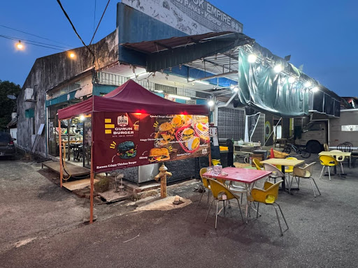 Restaurant Gurun Burger ( dulu di kenali sebagai Dapoq Bapak )