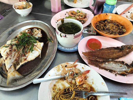 Kedai Makan Kurau