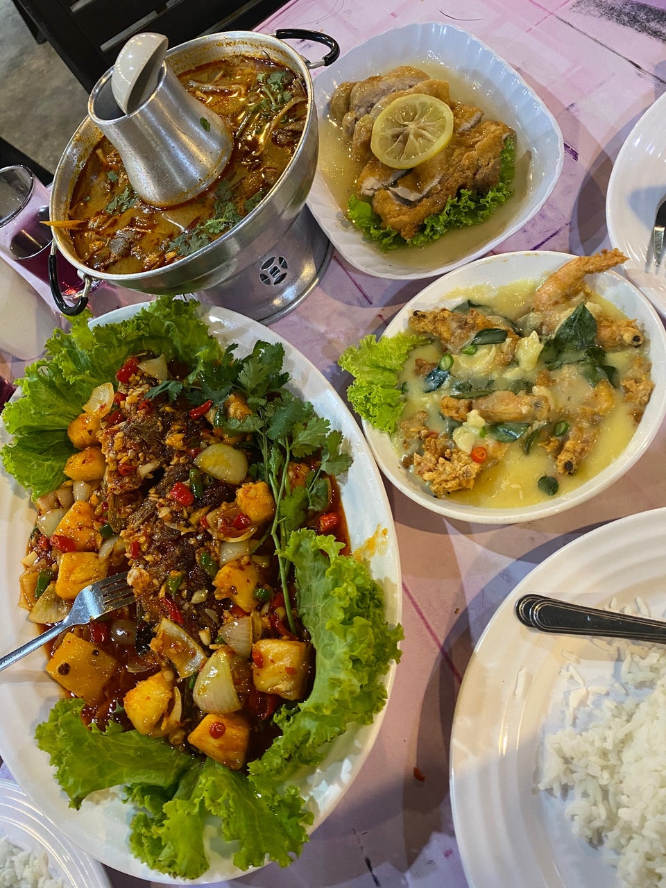 Kedai Makan Paling Popular di Bemban: Tempat Wajib Dikunjungi untuk Makanan Lazat! 1 Los Mejores Restaurantes en Bemban: Gastronomía Esencial